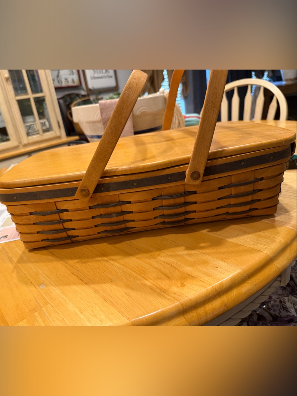 Longaberger Wooden Picnic Basket with Honey-Tone Lid